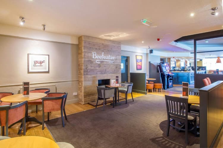 Premier Inn Oldham (Broadway) 4