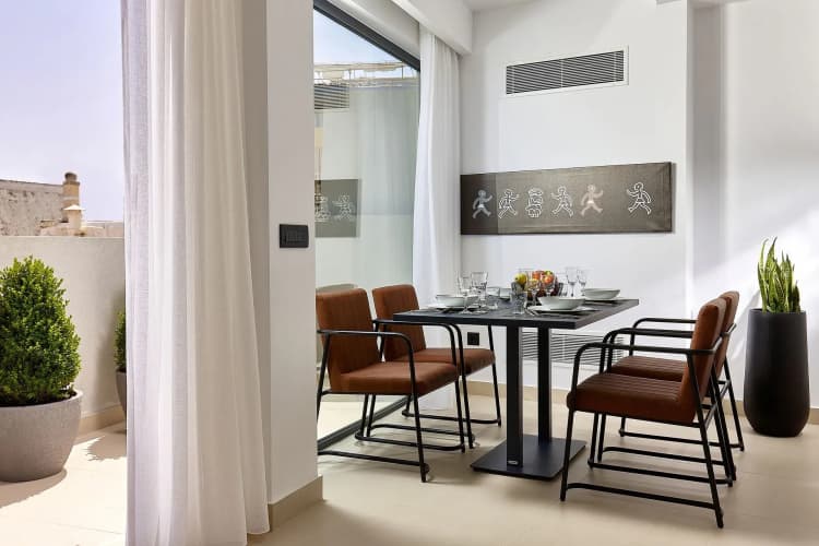 City Lion Apartments & Lofts 4