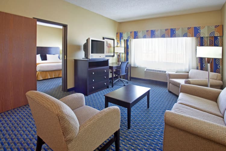 Holiday Inn Express And Suites Phoenix Chandler Ah 4