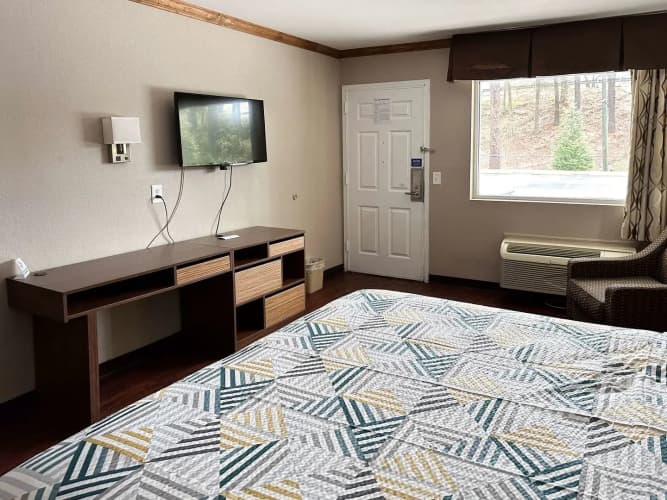 Super 8 By Wyndham Atlanta/Jonesboro Road 5