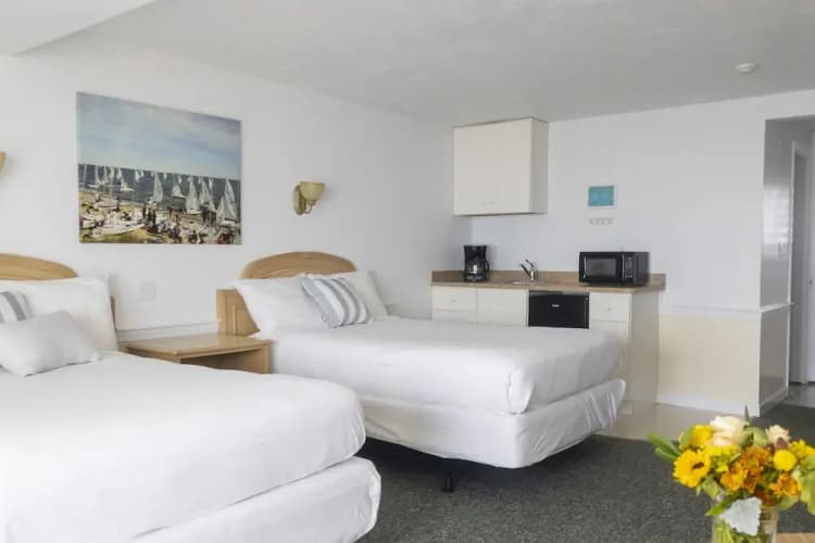 Falmouth Tides Motel 3