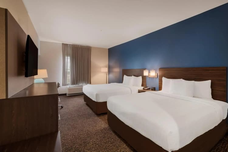 La Quinta Inn & Suites by Wyndham Sulphur (Lake Charles) 4