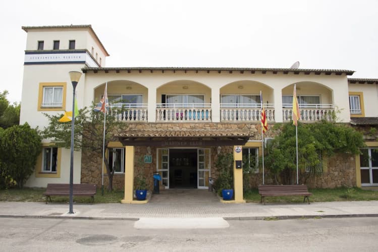 Mariner Club Apartments 2