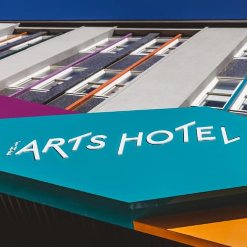 The Arts Hotel 5