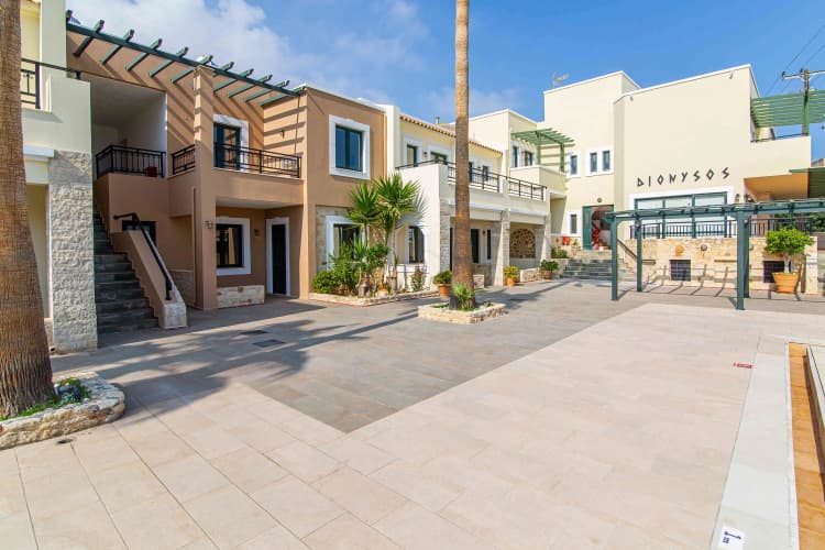 Dionysos Hotel Apartments & Studios 2