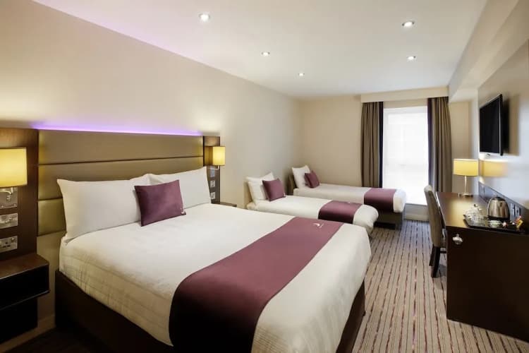 Premier Inn Stoke/Trentham Gardens 5