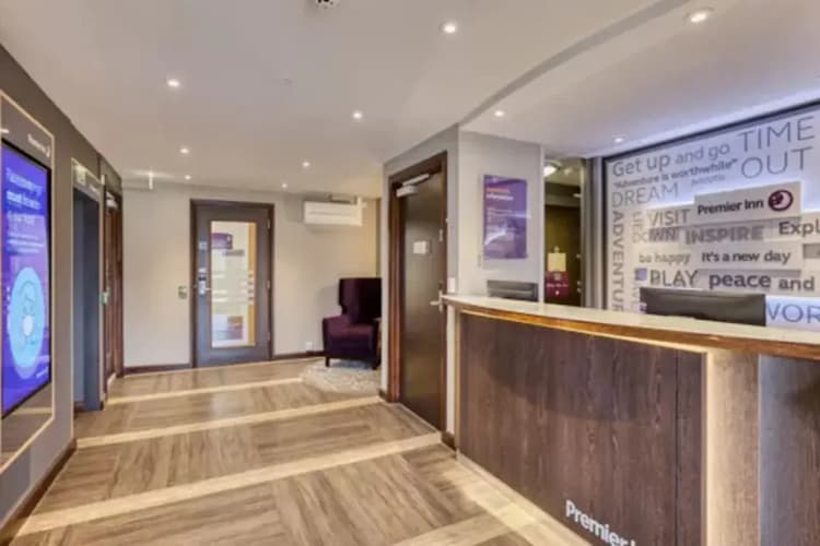 Premier Inn Bracknell Twin Bridges 3
