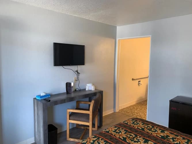 Ez 8 Motel Old Town 5