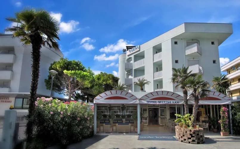 Hotel Marisa main