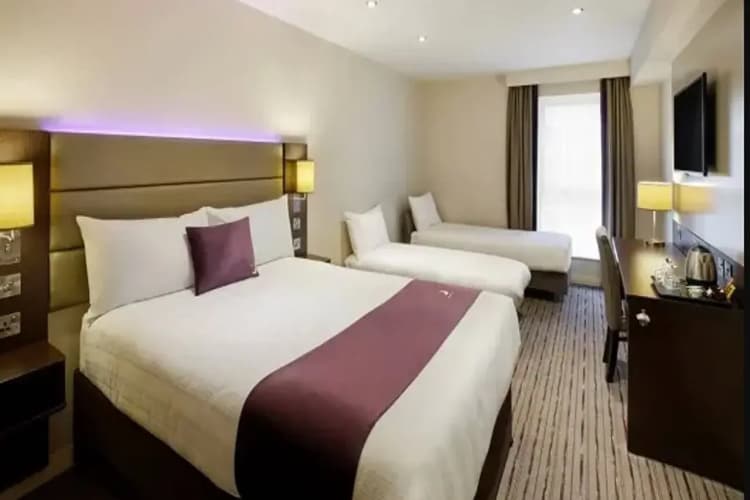 Premier Inn  Harrogate Town Centre 5