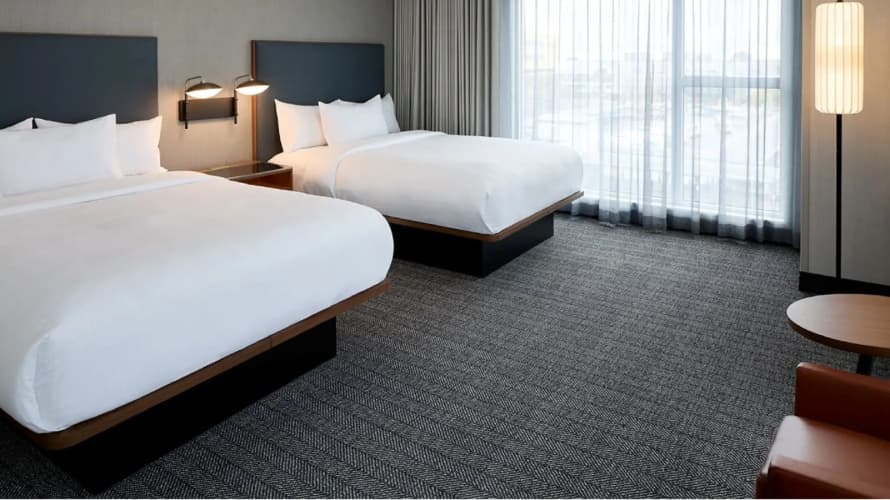 Courtyard By Marriott Montreal Laval 3