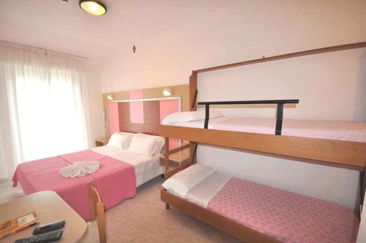 Tre Rose Hotel 4