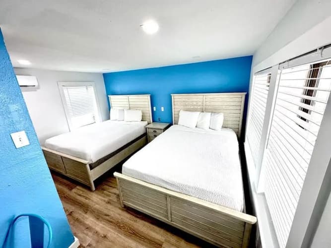 Surf Motel 3