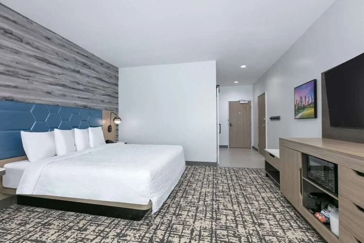 Hampton Inn & Suites By Hilton Shenandoah 4
