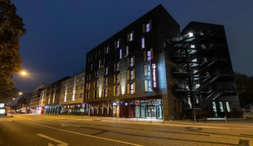 Premier Inn  Hamburg St. Pauli 2