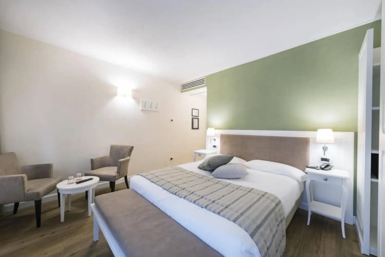 Hotel Garni Corona 4