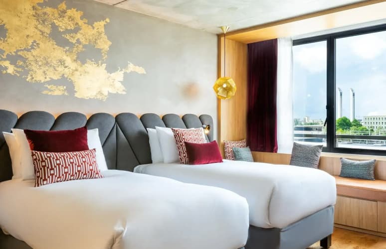 Renaissance Bordeaux Hotel 5
