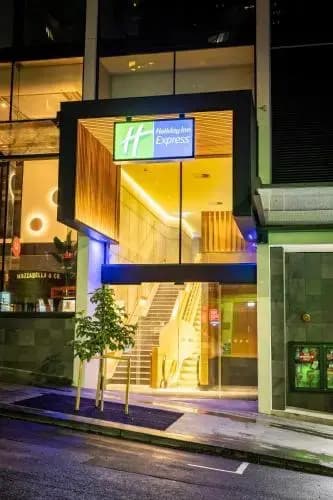 Holiday Inn Express Auckland City Centre 2