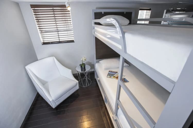 Posh South Beach Hostel 3