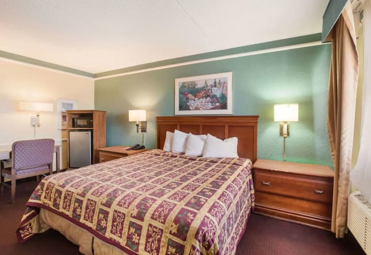 Bhagat Hotels Stone Mountain Atlanta BW Signature Collection 4