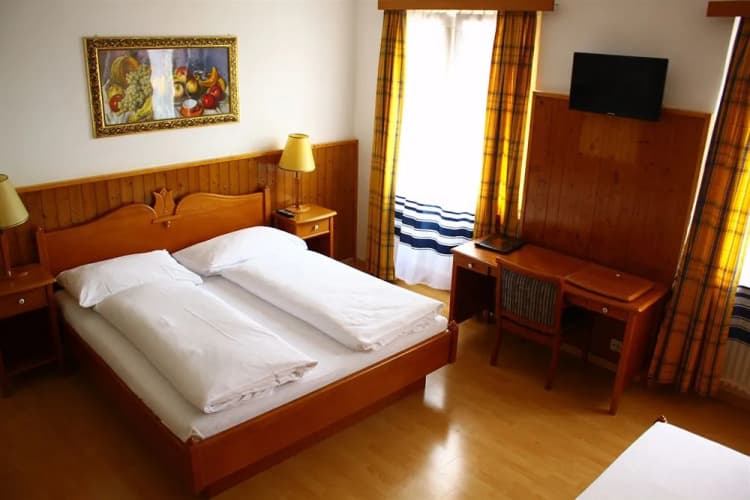 Hotel Rheinfall 4