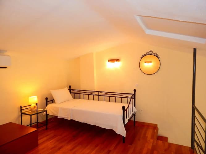 Kripis Studio Paliouri 4