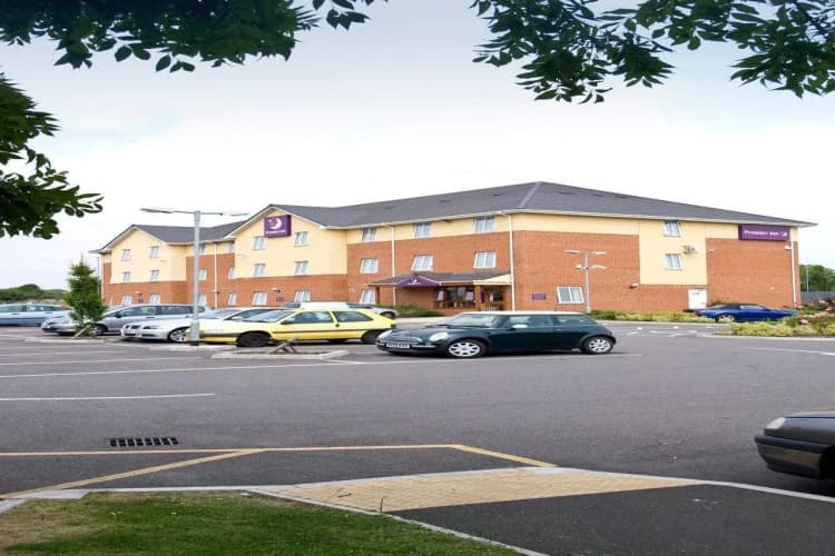 Premier Inn Swindon Central 2