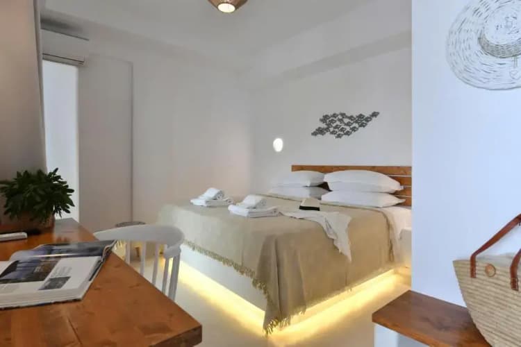 Ammos Luxury Rooms & Home Paros 4