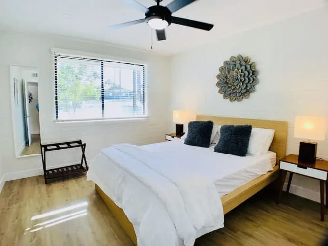 Primo Old Town Location With Heated Pool 4