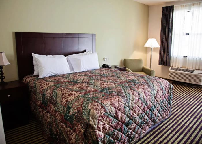 Big Lake Inn And Suites 5