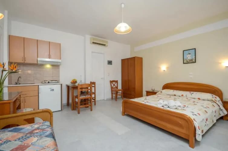 Antonia Studios main