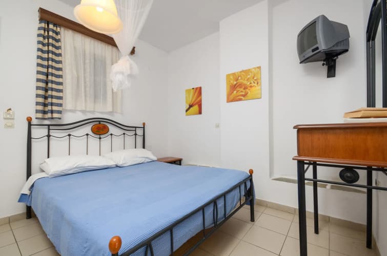 Ydreos Studios & Apartments 5