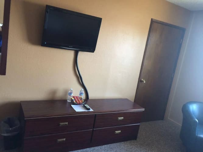 Townhouse Motel main