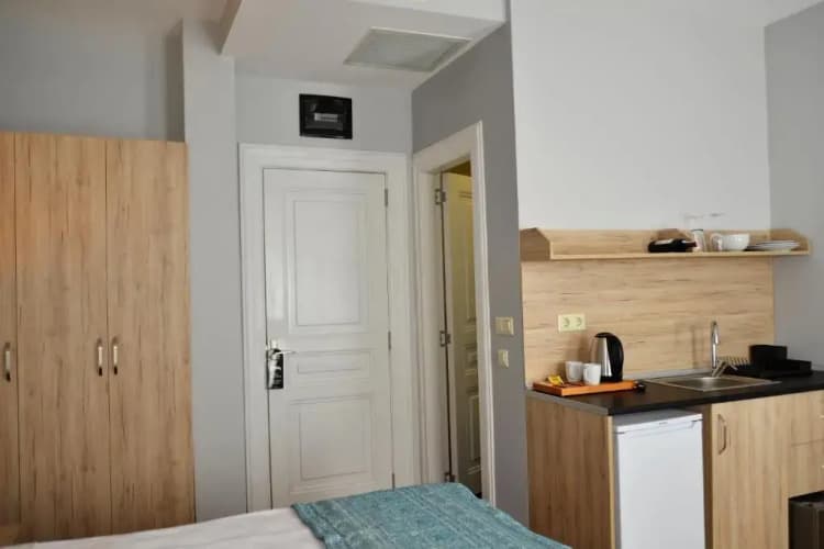 Andi Hotel 4