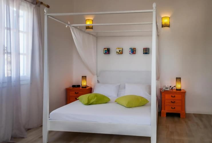 Eiriana Luxury Suites 2