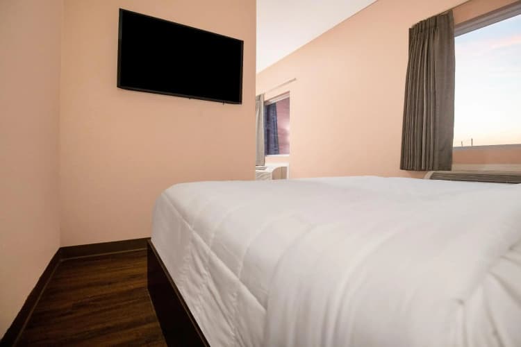OYO Hotel Adairsville Calhoun South I-75 5