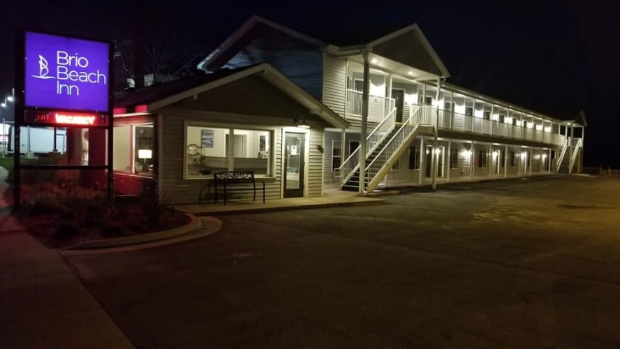 Brio Beach Inn main