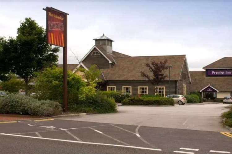 Premier Inn Doncaster Lakeside 2
