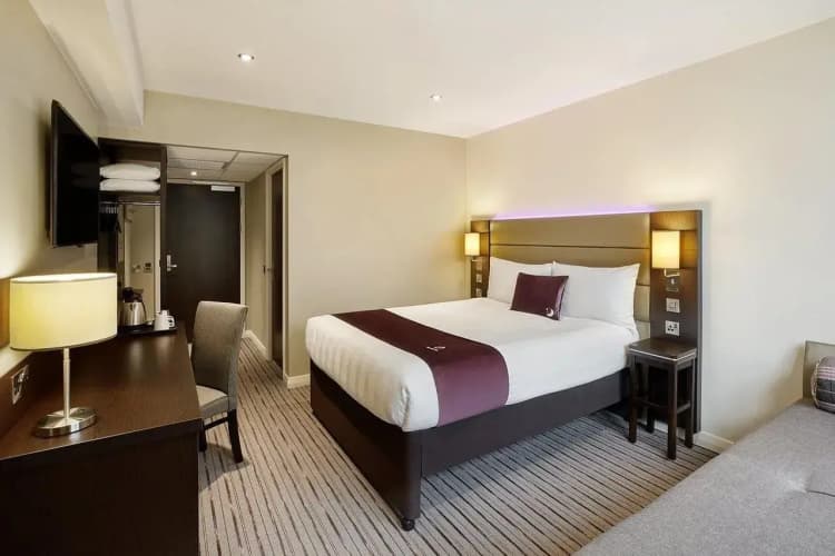 Premier Inn Portsmouth Havant 5