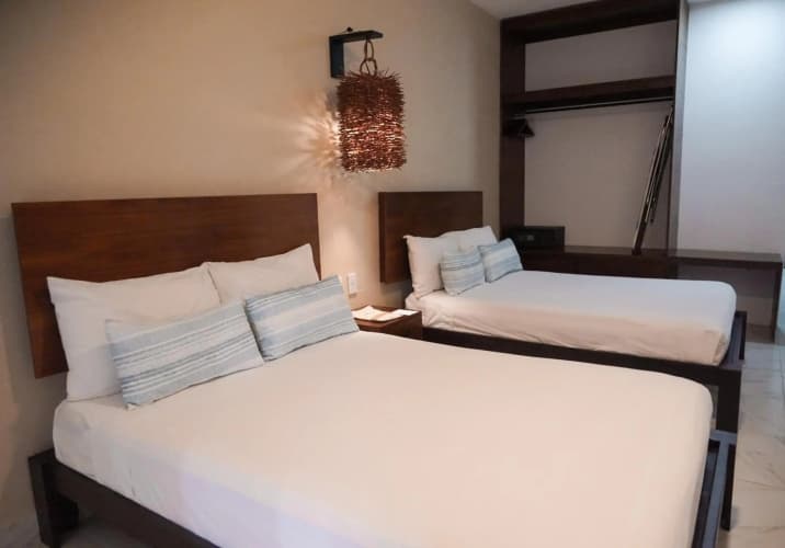 Ocean Drive Hotel & Studios 4