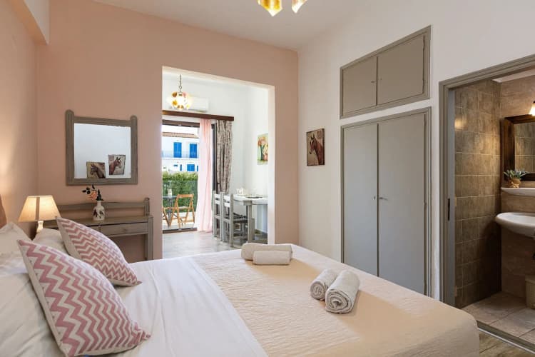 Kastelli Studios & Apartments 5