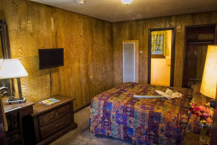 Siesta Motel 3