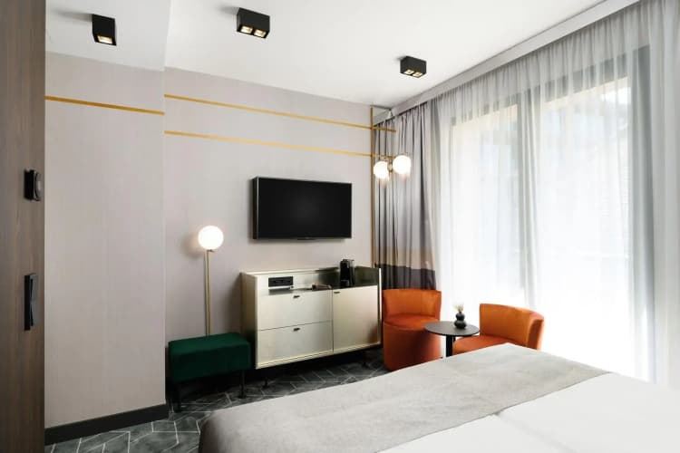Hotel Emerald & Suites By Continental Group 3