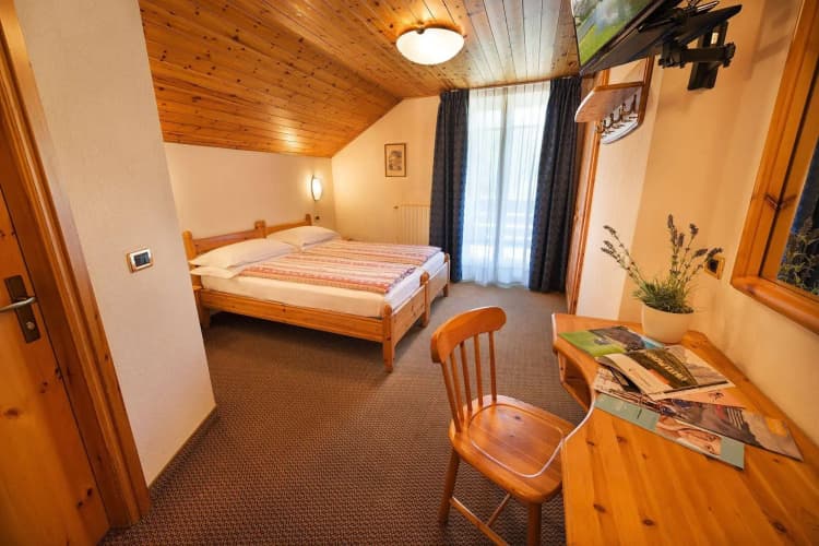 Alpen Village Hotel 3