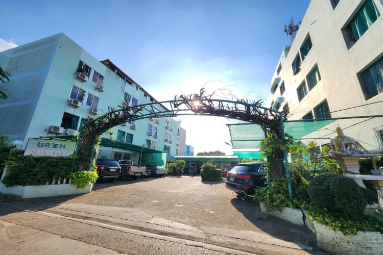 Green Apartment main