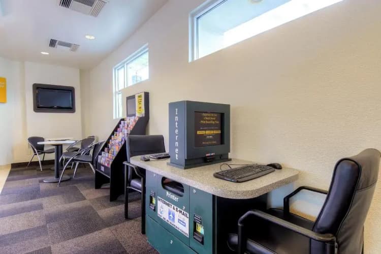 Tropicana Stays By Townhouse 2