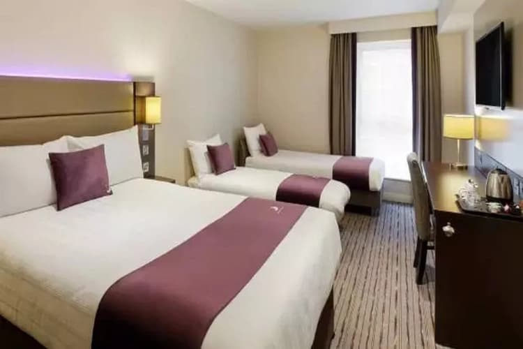 Premier Inn Petersfield 3