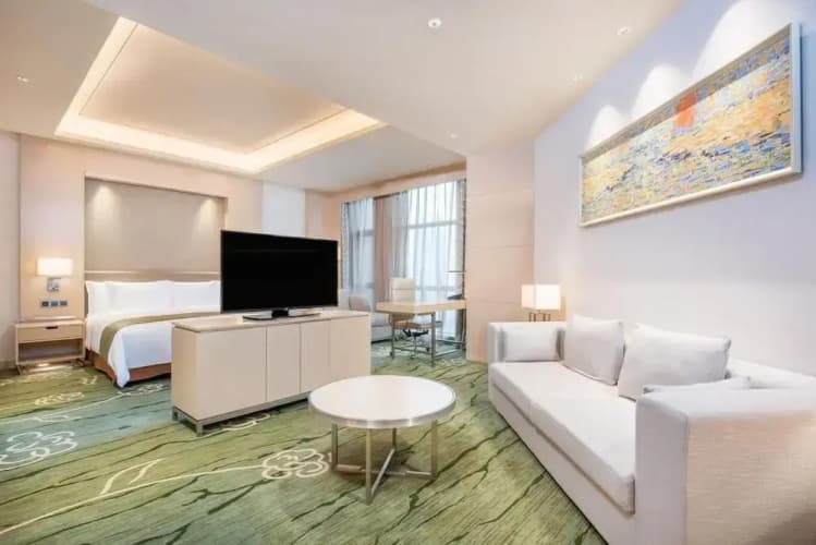 Holiday Inn Chongqing University Town 5
