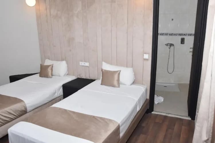 Cadé Hotel 4