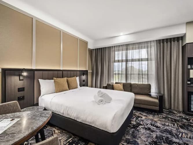 Mercure Pakenham 4